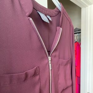 NEW YORK & Co. • Burgundy button blouse